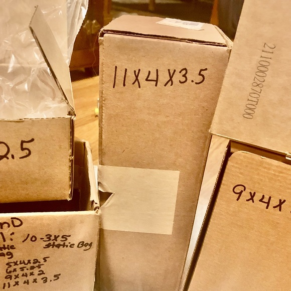 Simply thirfty shop is offering 10 4x6 boxes and  25 -4x6 anti Static for 15.00! - Picture 4 of 14